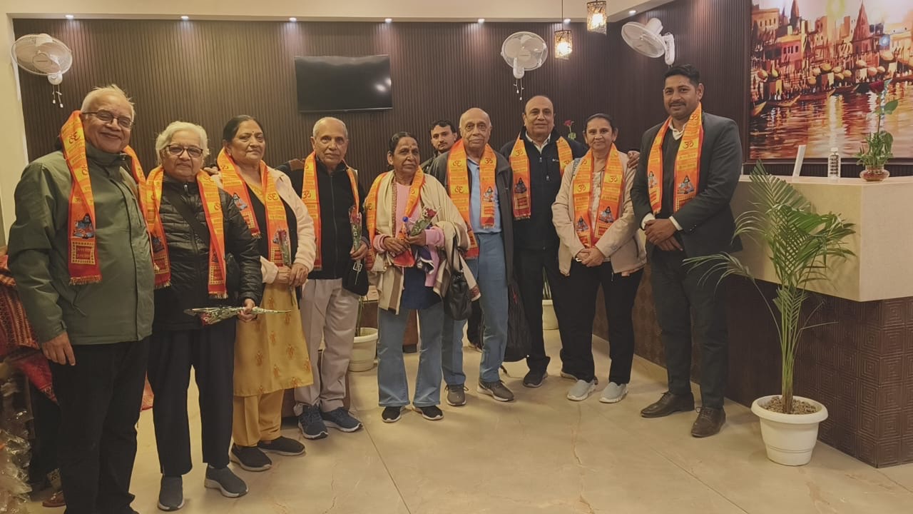 Group yatra, Varanasi